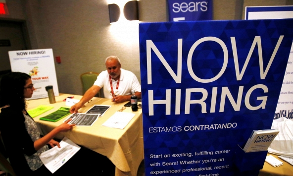 Tuyển dụng ở khu vực tư nhân của Mỹ giảm tốc trong tháng 3