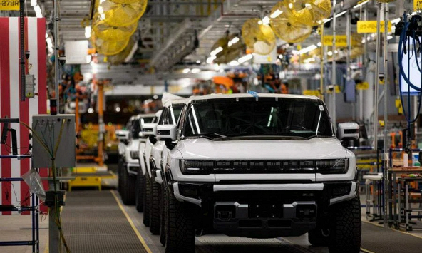 GM vượt Ford trở thành nhà bán xe điện số 2