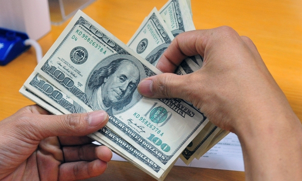 Đồng USD tăng nhẹ sau nhiều ngày giảm, nhưng vẫn còn 'yếu'
