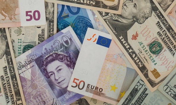 Tại sao đồng euro và nhân dân tệ không thể truất ngôi USD?