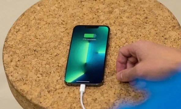 Thủ thuật giúp iPhone sạc nhanh hơn