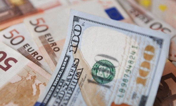 Tỷ giá đồng USD 10/4: Đồng USD ổn định quanh mốc 102 điểm