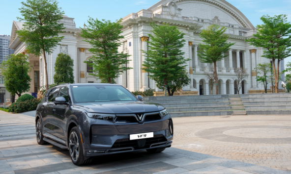 VinFast bàn giao 915 ô tô điện trong tháng 3/2023