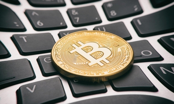 Bitcoin tiến tới mốc 30.000 USD, đạt mức cao nhất trong 10 tháng