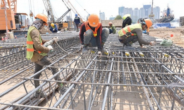 Giá sắt thép Trung Quốc giảm do nhu cầu yếu