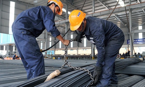 Giá thép kỳ hạn tại Trung Quốc giảm do nhu cầu yếu