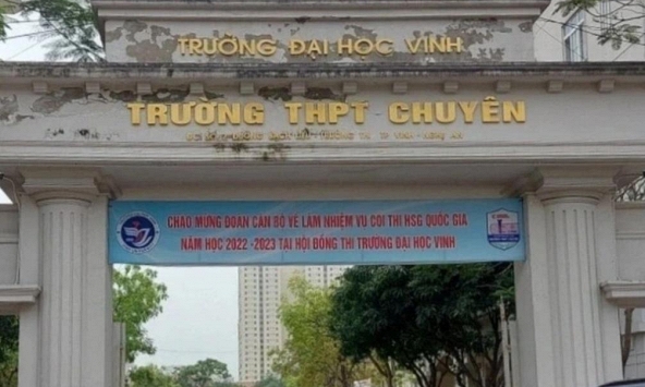 Bộ GD&ĐT chỉ đạo khẩn vụ nữ sinh trường chuyên tự tử nghi do bạo lực học đường