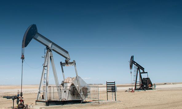 Giá xăng dầu 19/4: Tiếp tục giảm hơn 1 USD/thùng