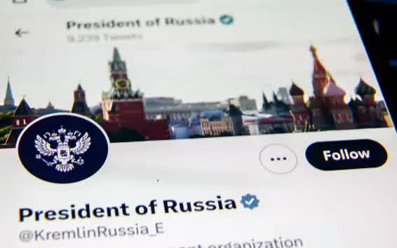 Twitter bỏ dấu tick xanh của Tổng thống Joe Biden