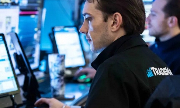 Chứng khoán châu Á phần lớn đi xuống khi lạm phát cơ bản của Nhật Bản ổn định