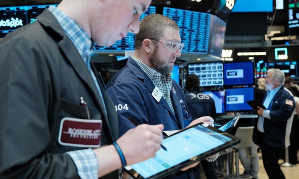 Chứng khoán châu Á biến động trái chiều theo phố Wall