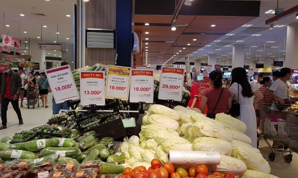 Trái cây vào mùa, giá rẻ tại các chợ dân sinh