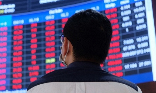 Áp lực bán gia tăng, VN-Index giảm phiên thứ 3 liên tiếp