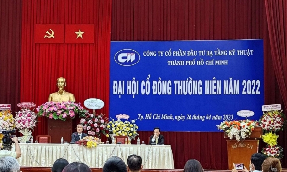 Đại hội bất thành, lãnh đạo CII vẫn tham gia thảo luận với cổ đông