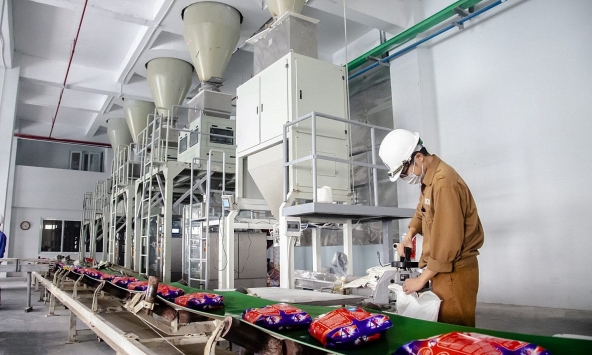 Khuyến nghị cổ phiếu 27/4: DGC, POW, PET, IDC