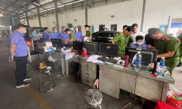 Bắt khẩn cấp Giám đốc Trung tâm đăng kiểm xe cơ giới 60-01S ở Đồng Nai
