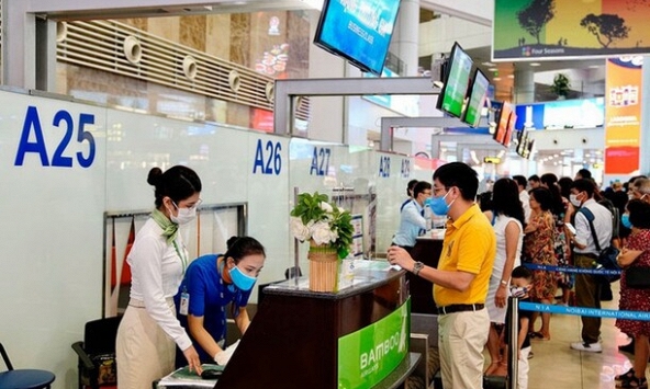 Hôm nay, các hãng bay phải báo cáo giá vé máy bay tăng giảm bất ngờ