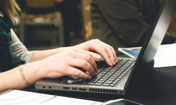 Mất gần 2 tỷ đồng vì 'bẫy' sàn giao dịch điện tử lãi suất cao