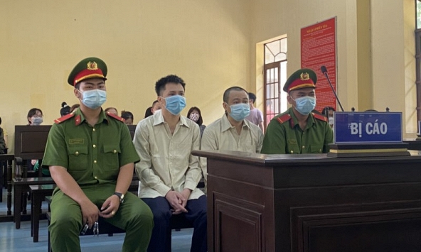 Diễn viên hài Hữu Tín và DJ Nguyễn Hoàng Phi lãnh án tù