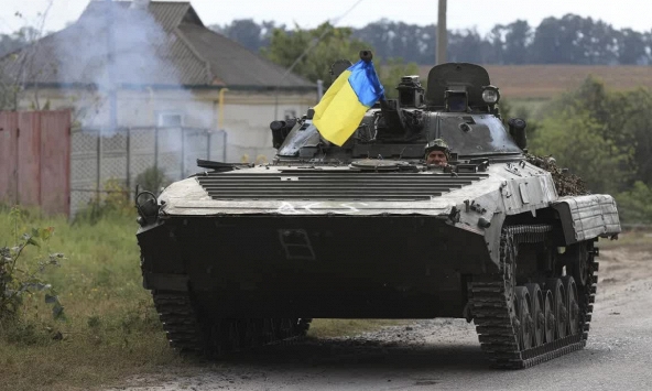 Ukraina có thể tấn công Nga bất cứ lúc nào