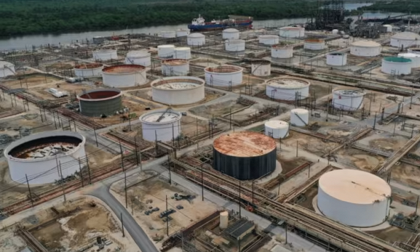 Dầu hướng đến tuần giảm thứ ba liên tiếp khi những lo ngại về kinh tế vẫn còn