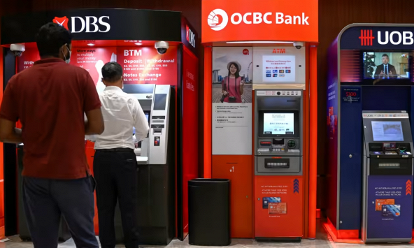 Các ngân hàng ASEAN siết chặt giữa rủi ro tín dụng và biến động lãi suất