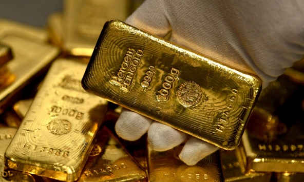 Giá vàng hôm nay 10/5: Tiếp đà tăng, vàng SJC cán mốc 67,2 triệu đồng