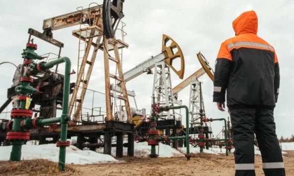 Giá xăng dầu 12/5: Lao dốc do lo ngại số liệu kinh tế của Mỹ