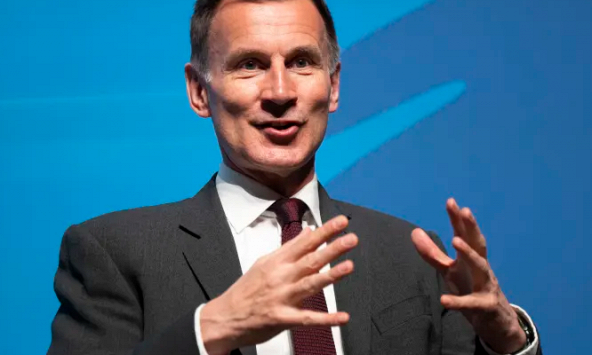 Bộ trưởng Tài chính Anh cảnh báo lạm phát vẫn còn quá cao