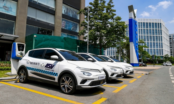 ASV Airports Taxi thuê 500 ô tô điện VinFast