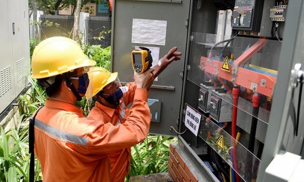 Nắng nóng kéo dài, EVN kêu gọi tiết kiệm điện
