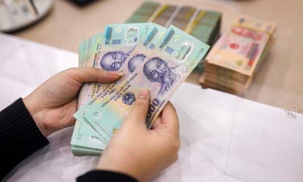 Nhiều ngân hàng hạ lãi suất sau thông tin NHNN giảm lãi suất điều hành