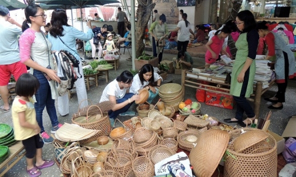 'Hành động xanh' với phiên chợ đồ cũ, đồ tái chế tại TP.HCM