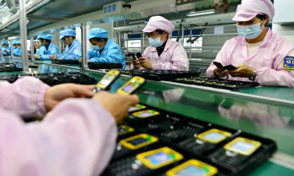 Lợi nhuận ngành công nghiệp của Trung Quốc tiếp tục lao dốc do nhu cầu giảm