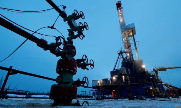 Dầu leo thang sau khi các nhà lãnh đạo Mỹ đạt thỏa thuận tránh vỡ nợ