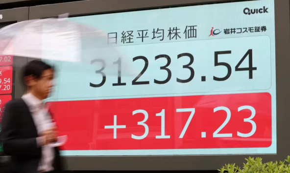 Chỉ số chứng khoán Nikkei của Nhật Bản cao nhất kể từ tháng 7/1990