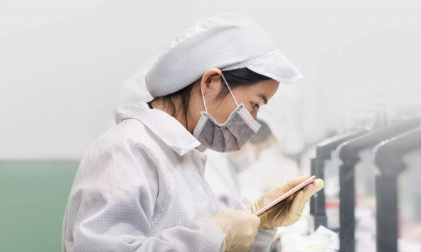 Foxconn tăng lương, thưởng cho công nhân tại nhà máy lắp ráp iPhone lớn nhất thế giới