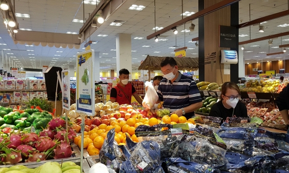 Thị trường trái cây đa dạng, giá ổn định