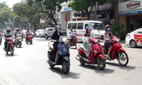 Dự báo thời tiết ngày mai 3/6: Nam Bộ có mưa rào và dông, Bắc Bộ nắng nóng