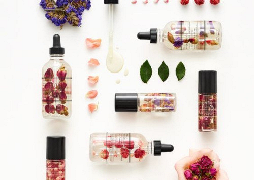 Các loại tinh dầu thiên nhiên giúp trẻ hóa làn da của bạn