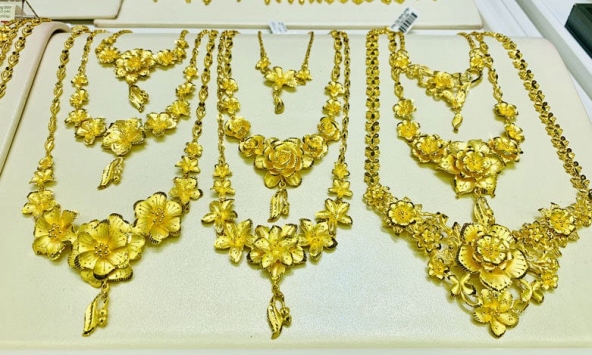 Giá vàng hôm nay 4/6: Vàng trong nước biến động nhẹ