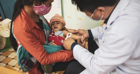 Nỗi lo về tình trạng suy dinh dưỡng, thấp còi của trẻ em Việt