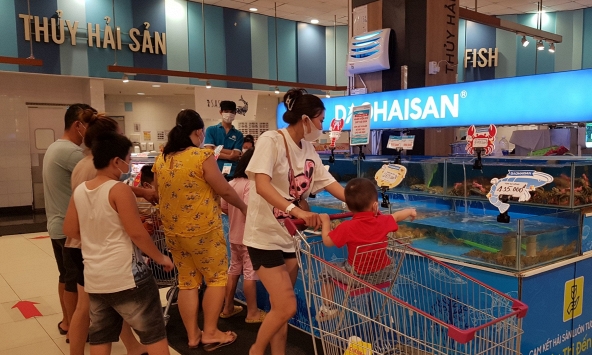 Nguồn cung khan hiếm, giá cua đồng, ba khía tăng cao