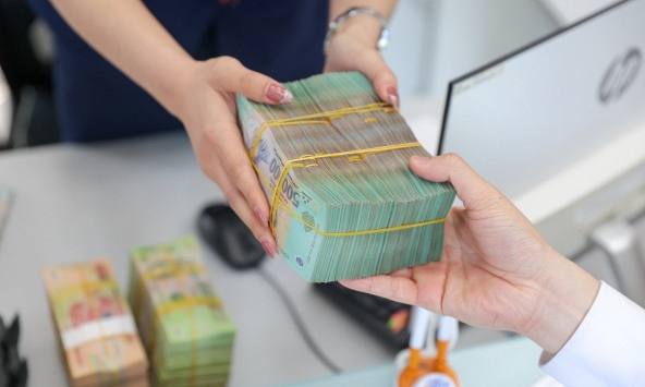 Loạt ngân hàng tiếp tục giảm lãi suất huy động