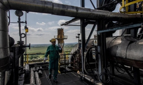 Giá xăng dầu hôm nay 13/6: Trái chiều trước thềm Fed nhóm họp