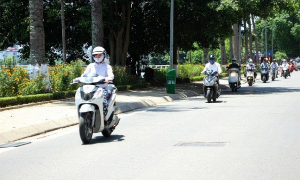 Dự báo thời tiết ngày mai 15/6: Miền Trung tiếp tục nắng nóng kéo dài