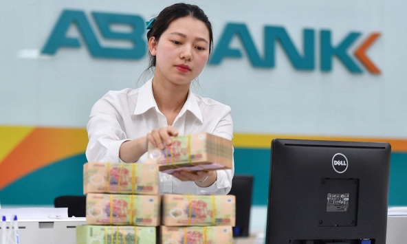 Sau quyết định của Ngân hàng Nhà nước, lãi suất huy động tiếp tục giảm