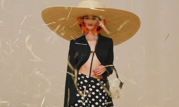 5 phong cách hấp dẫn cho mùa hè, chuẩn bị cho kỳ nghỉ với thời trang đơn giản 