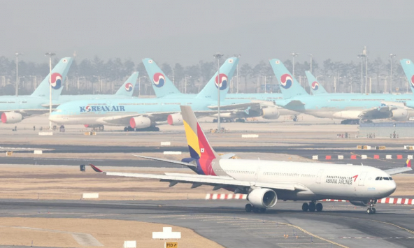 Các hãng hàng không Hàn Quốc đồng loạt cắt giảm chuyến bay đến Trung Quốc