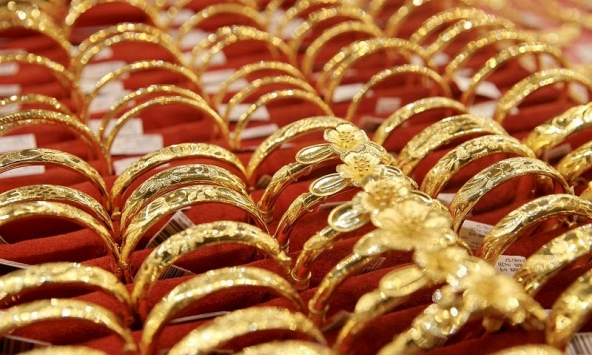 Giá vàng hôm nay 27/6: Trong nước diễn biến trái chiều